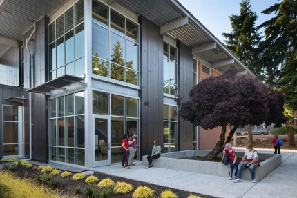 Ingraham High School Image