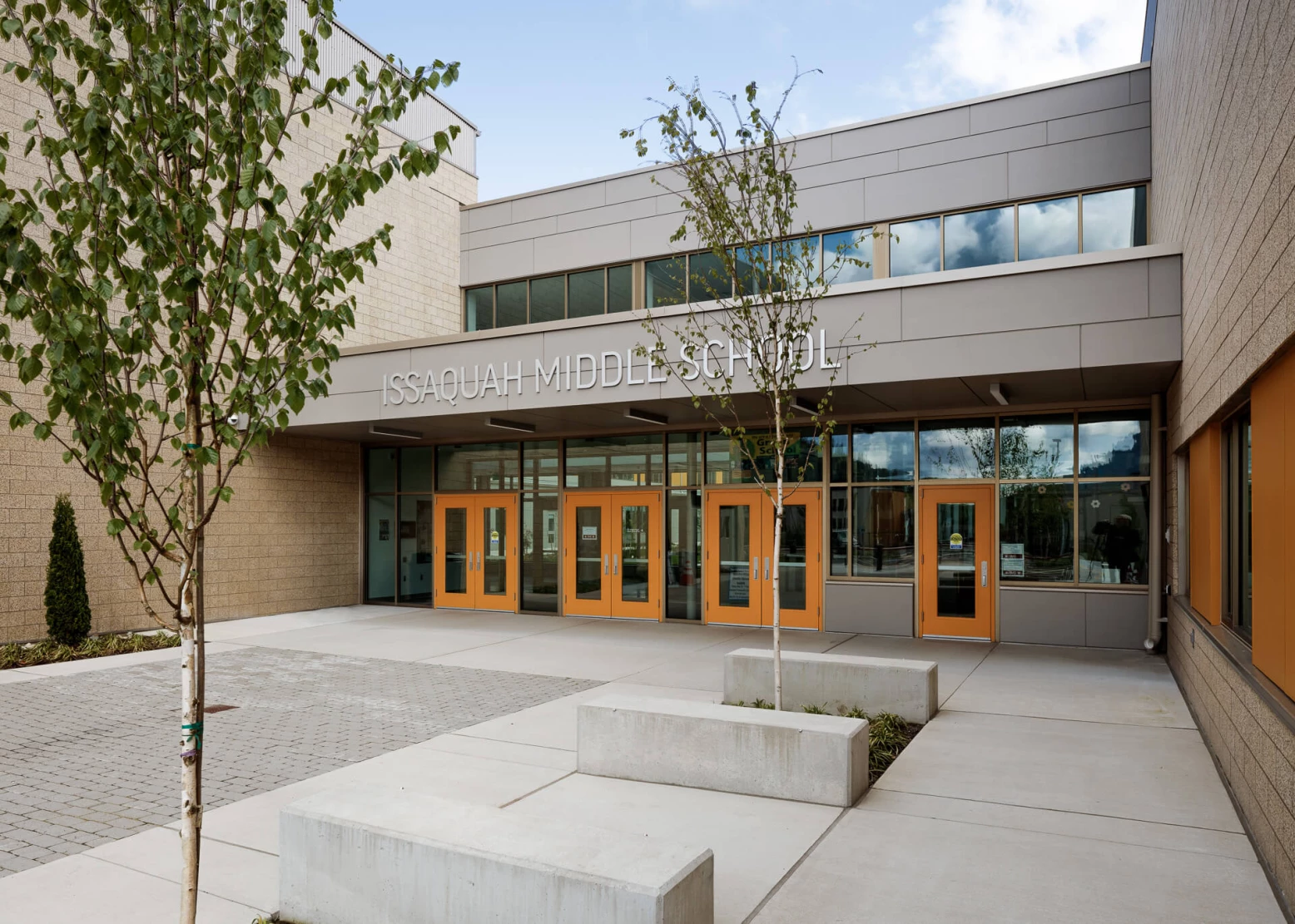 Issaquah Middle School Image