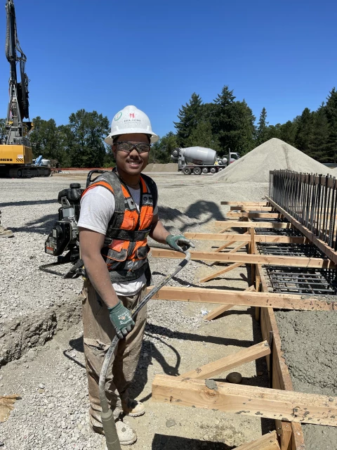 intern Khoa at Evergreen HS 2023 (1)