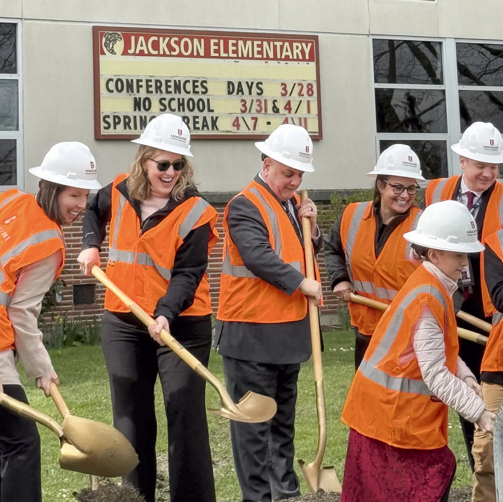 2417_JacksonES_GB_N5_medium