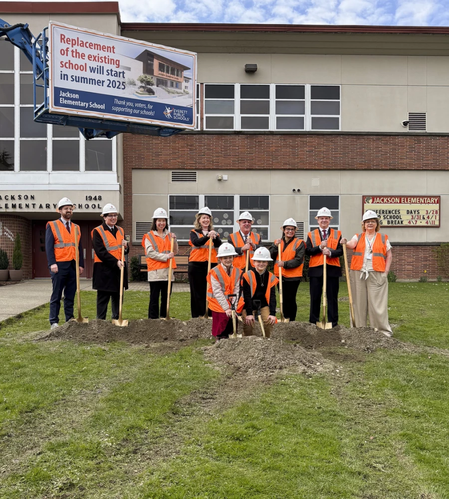 2417_JacksonES_GB_N6_medium