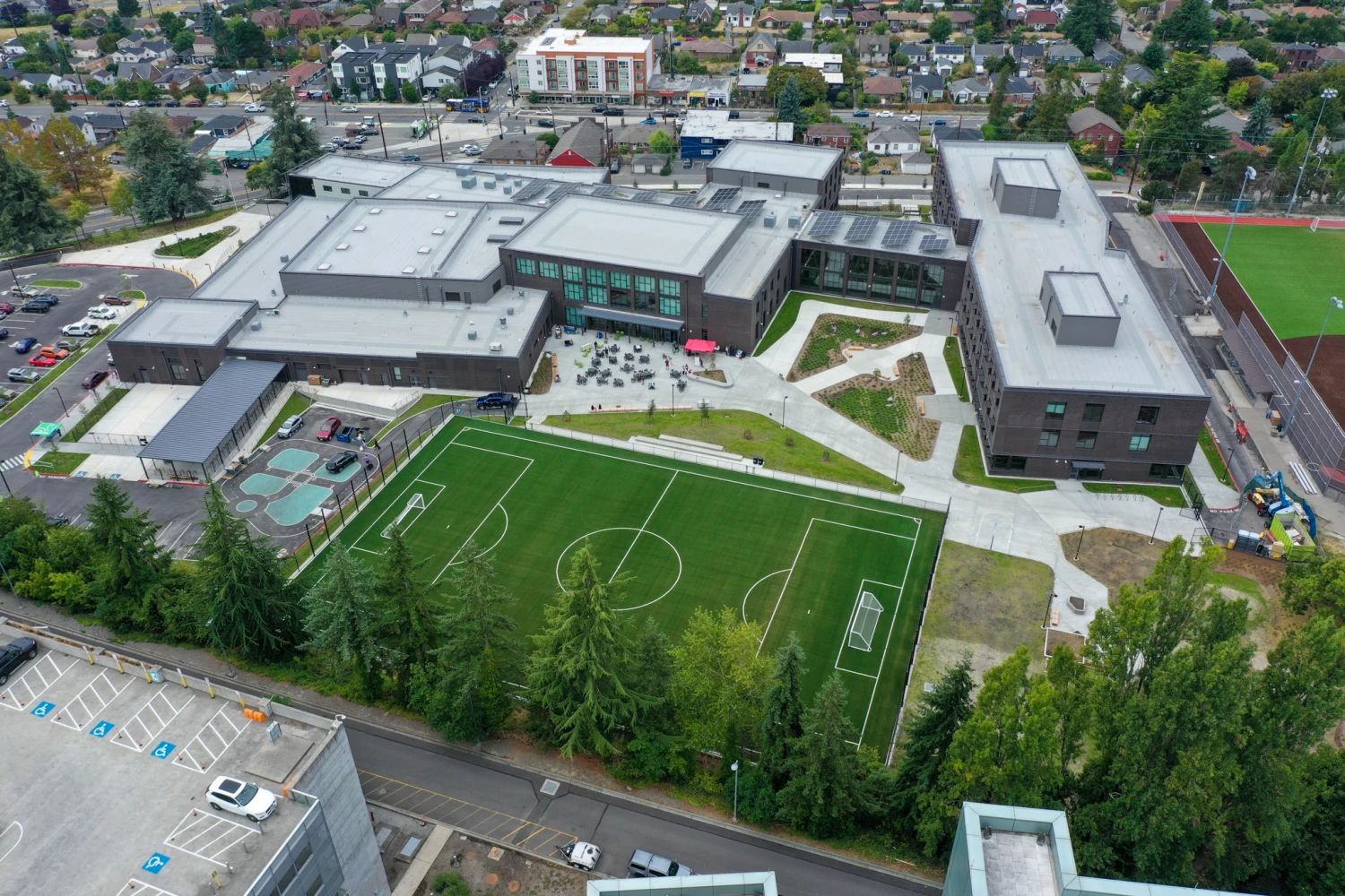 Asa Mercer MS aerials (1)