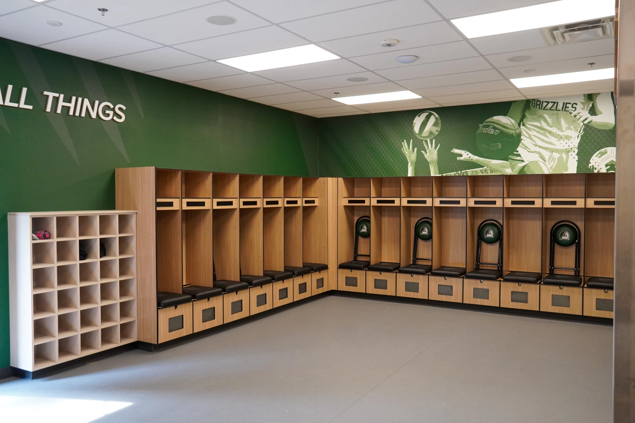 Bear Creek School locker rooms (11)