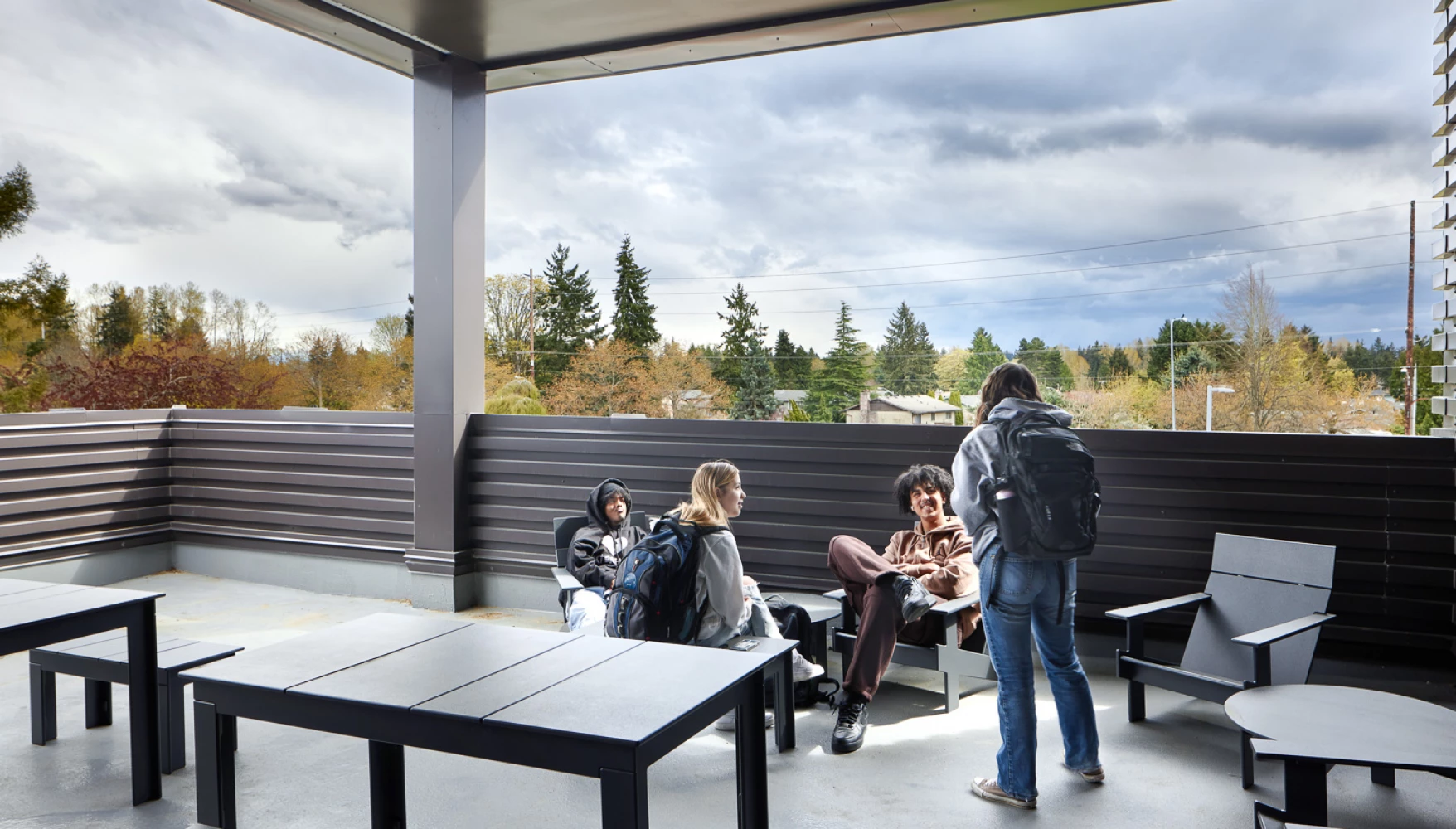 20220414-r_TJHS_18_Gallery__1440x820px