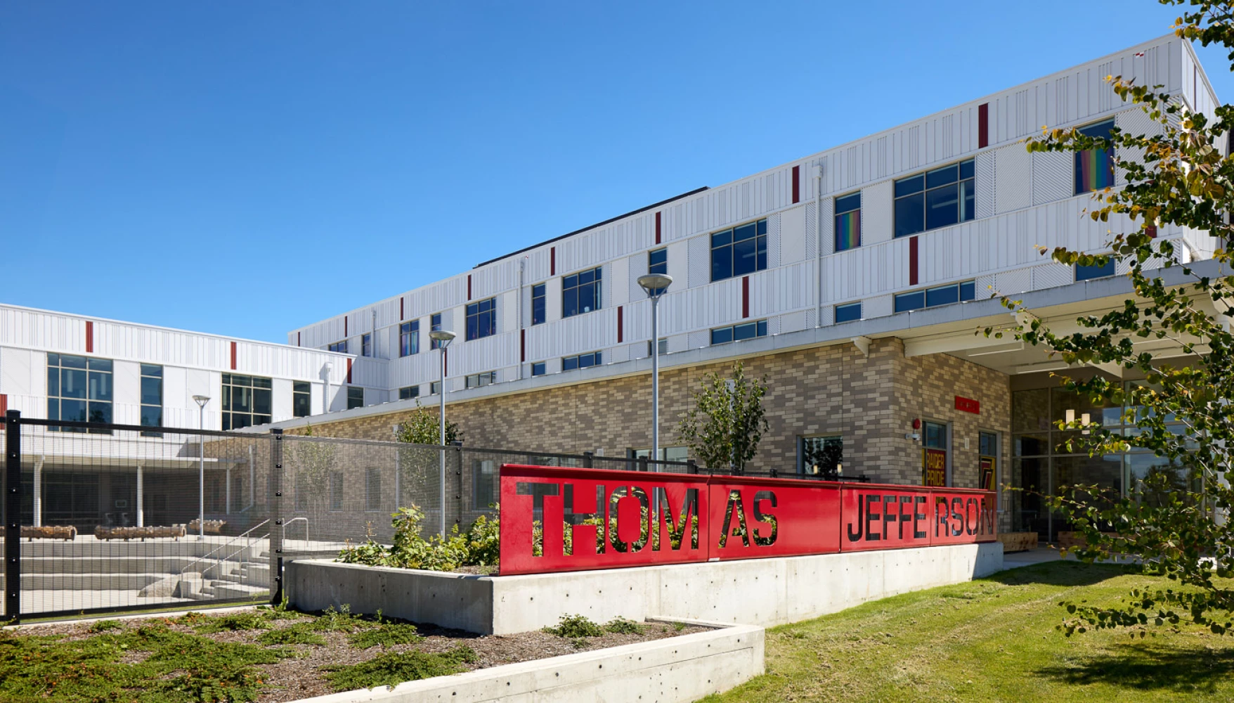 20230911_TJHS_3437_Gallery__1440x820px