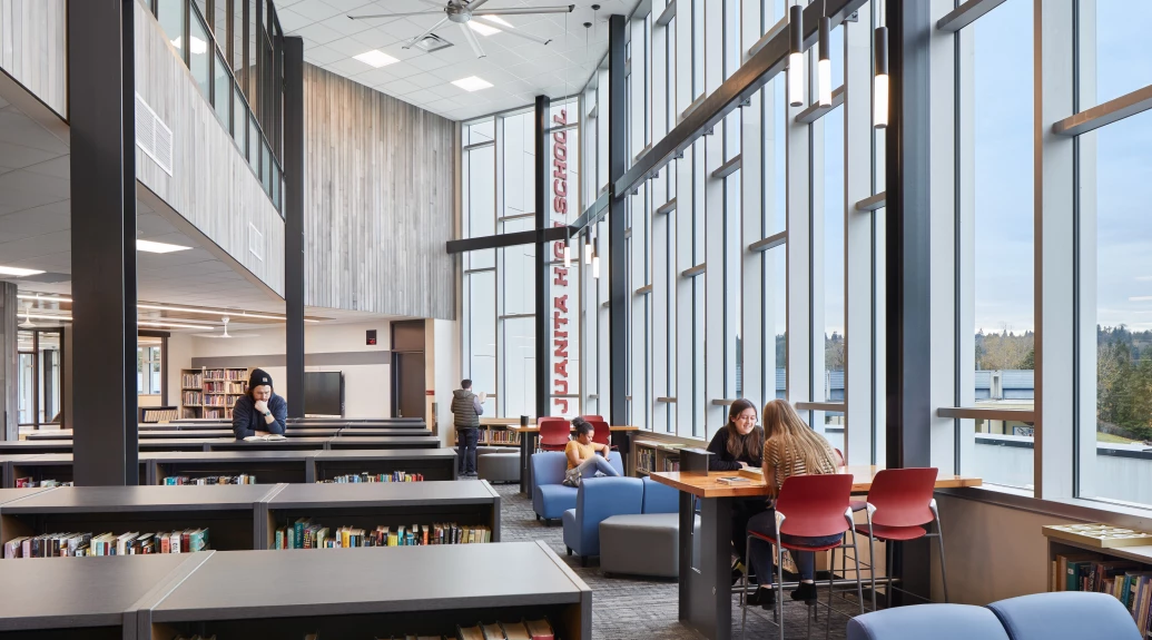 20191116-i_JuanitaHigh_9_p-lg3300